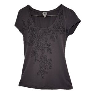 3/$15 Tag Black Floral Fitted Short Sleeve T